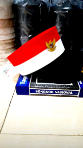songkok bludru hitam + pin garuda