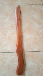 MANDAU KAYU MAINAN PERAGAAN LATIHAN BELADIRI PENCAK SILAT/MANDAU mainan