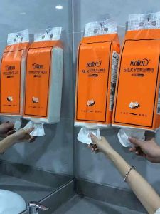 ✳️Ready Stock✳️ Wall-mounted Drawing Paper 1280 Sheets Large Pack Hanging Household Tissue Whole Box 欣密儿壁挂式抽纸