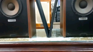 Cặp loa cổ Tangent by Klipsch hàng Mỹ đế 🇺🇸 còn đẹp như hình zin nguyên bản.