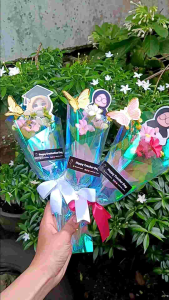 Buket mini bunga kupu-kupu topper guru/wisuda