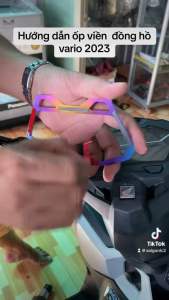 combo tem vario 2018-2023 125-150. 2 ốc và 7 tem titan chất liệu titan dễ lắp ráp