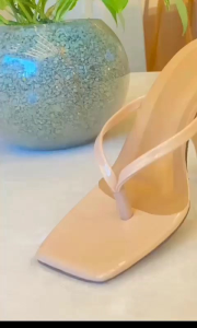 Sandal Wanita Model Jepit Kasual Simpel Elegant Terbaru