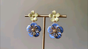 DaVee Flower earrings Blue flower earrings Drip glaze gold plated Green flower earrings