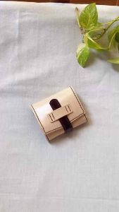 กระเป๋าสตางค์หนังแท้แฮนด์เมด แบบพับสองตอน หนังฟอกฝาด Handcrafted Bifold Wallet – Vegetable-Tanned Leather