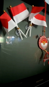 Bermacam macam gantungan ceplok kaca