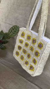 Sunflower Crochet Tote Bag: An Eco-Friendly & Handcrafted Shopping Companion