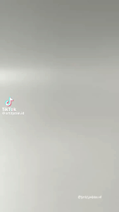 SR12 LIP MOUSSE 2g LIPSTIK TAHAN AIR MELEMBABKAN DAN RINGAN DI BIBIR