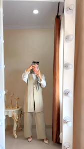 Set  ALMEERA (3in1) by Keyzaa/Setelan Keyzaa terbaru/Setelan Inner Vest/Setelan Rompi Terpisah/Setelan Airflow Mix Fumiko Crepe/One Set Premium/One Set Vest Viral/Setelan Tunik Terbaru/Setelan Polos/Setelan Celana Atasan Rompi/Setelan Premium Terbaru 2025