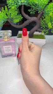 เล็บปลอมสีเจล❤️แถมกาว ❤️แถมตะไบทุกชุดเจลแท้100% ติดง่ายๆแค่ไม่เกิน5นาทีสวยเลย (มือ)