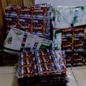 layangan plastik 1 pack ukuran 58 isi 100