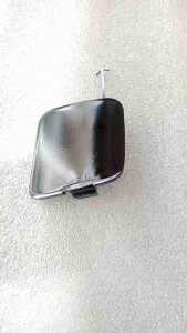 Tutup Towing Dereck Bumper Depan Avanza 2004-2011 Original