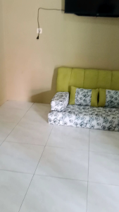 Sofa Lesehan: Desain Ergonomis & Fungsi Praktis