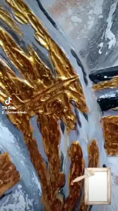 lukisan abstrak modern minimalisabstrak gold brownze elegantsimple teksture