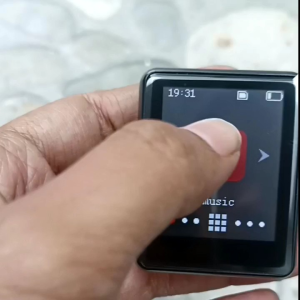 RUIZU M4 pemutar MP3 layar sentuh portabel Bluetooth mendukung Speaker Radio FM Perekam Video