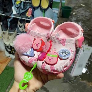 รองเท้าcrocsเด็กนิ่มเบาใส่สบายพร้อมตัวติดขายดีสุดสุด