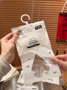 防潮除湿袋 (1套5包) Moisture-Proof Dehumidification Bag #除湿袋家里衣柜潮湿.挂上这个#防潮除湿袋✨口吸潮吸湿.防潮防霉.衣服干爽了穿着更舒服#吸湿袋#除湿干燥剂✨#防潮防霉🌈.实用好物.