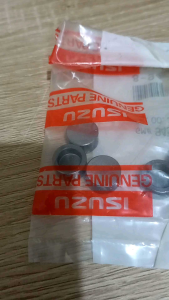 Topi Klep NKR71 Isuzu Genuine Parts Original