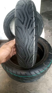Ban Motor Nmax Depan 110/70-13 Tubeless