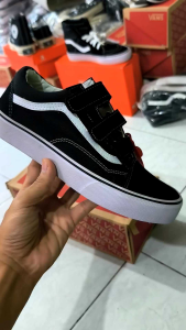SEPATU VENNSS OLD SCHOOL LOW BLACK KLASIK PRIA WANITA TERBARU PREMIUM