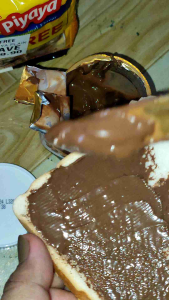 FERRERO NUTELLA CHOCOLATE HAZELNUT SPREAD WITH COCOA 200g / 350g / 400g / 630g / 750g / 950g Imported Chocolate