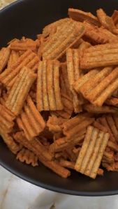 KERIPIK KENTANG BALADO YANG BIKIN NAGIH DENGAN SENSASI BUMBU YANG BIKIN RENYAH MEDOK