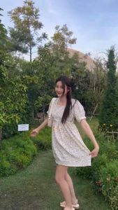 Honey dress เดรสแขนสั้นลายดอกไม้ คอเหลี่ยม มีเชือกรูดที่เอว