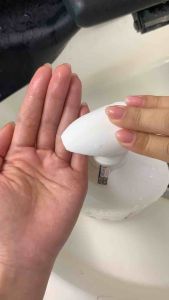 Dầu gội Deora can 2000 ml tiết kiệm - Pháp