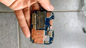 Mesin Oppo A17K kondisi mati untuk bahan