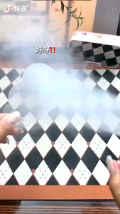 [现货」SK4103 防晒喷雾  spf50+pa++  #现货优惠特价 .  #防晒喷雾  spf50+pa++ 太阳越来越猛了😣‼️出门一定少不了这款#神经酰胺隔离防护喷雾😍，提亮肤色、补水保湿，价格超划算，姐妹们可以入手#夏日防晒 #使用一次你就喜欢上它🌈🌈