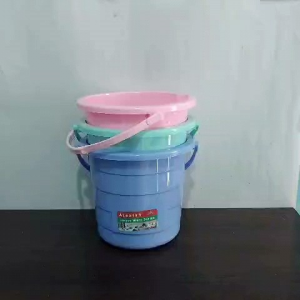 ember plastik kamarr mandi ukuran 1.5G.L