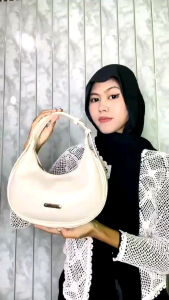 Tas Selempang Premium - Tas Wanita Premium - Tas Bahu Kekinian - Fashion Wanita - Tas Underrarm - Tas Bulan Premium