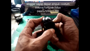 STOPPER DEPAN SAYAP PAJERO/FORTUNER COSTUM empuk anti jeduk set kanan kiri (2pcs)