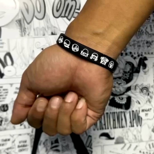 Paket Bundling Kaos Jolly Roger + Gelang Mugiwara Crew Misfitsociety X Embracelet