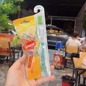 BÀN CHẢI BIS + CẠO RÂU