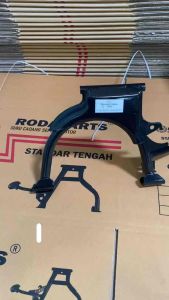 STANDAR TENGAH VARIO 110/VARIO TECHNO 110 HITAM Standar Tengah Jagang tengah Vario 110 lama Old Vario techno Lama Old JAGANG TENGAH HONDA VARIO HITAM