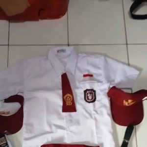 Setelan Seragam Merah Putih Perempuan Baju Pendek Rok Panjang