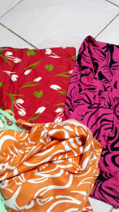 Buy 1 take 1 Mini Duster Random Print Small to Medium size