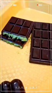 ช็อคโกแลตดูไบ 39 ฉ่ำๆ ไส้ในถั่วพิสตาชิโอ้ เส้นคูนาฟ่า จัดส่งถุงเก็บอุณหภูมิพร้อมเจลเย็น(สินค้าพร้อมส่งค่ะ)