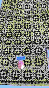 Sitti Suharny Kain Panjang Batik Halus Motif Elegan untuk Pakaian Tradisional Indonesia