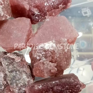 Bongkahan Batu Strawberry Quartz RARE