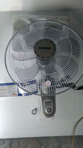 Quạt treo tường SenKo mã sản phẩm 1620
