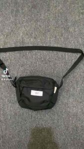 Tas Slempang Black Suro