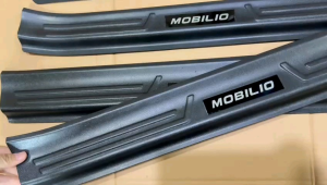 Sillplate Samping Mobilio 2014 2017 2022 2024 2025 Hitam