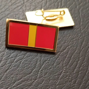 Vỉ cuống 1  phên huy hiệu cài áo vest ( bán đúng hàng như ảnh)