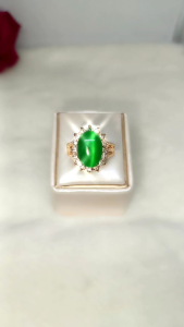 Cincin Batu Giok Wanita Mewah Motif Bunga & Aksen Permata Titanium Anti Luntur