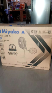 Miyako Kipas Angin Standing Fan Plastik 16"- KAS1606XPL | KAS-1606 X PL / kipas angin / kipas angin berdiri / Kipas