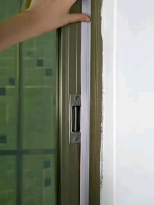 Silikon Penutup Celah Pintu & Jendela Sliding Door