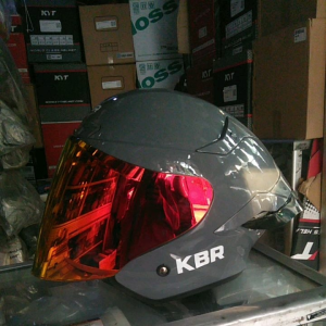 Helm Viral KBR Kairo: Desain Modern & Berkualitas Tinggi