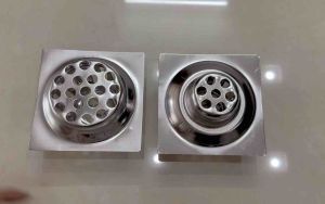 Quả cầu chắn rác sân thượng ban công chất liệu inox 304 phi 7690 mặt 12x12cm Zungshop